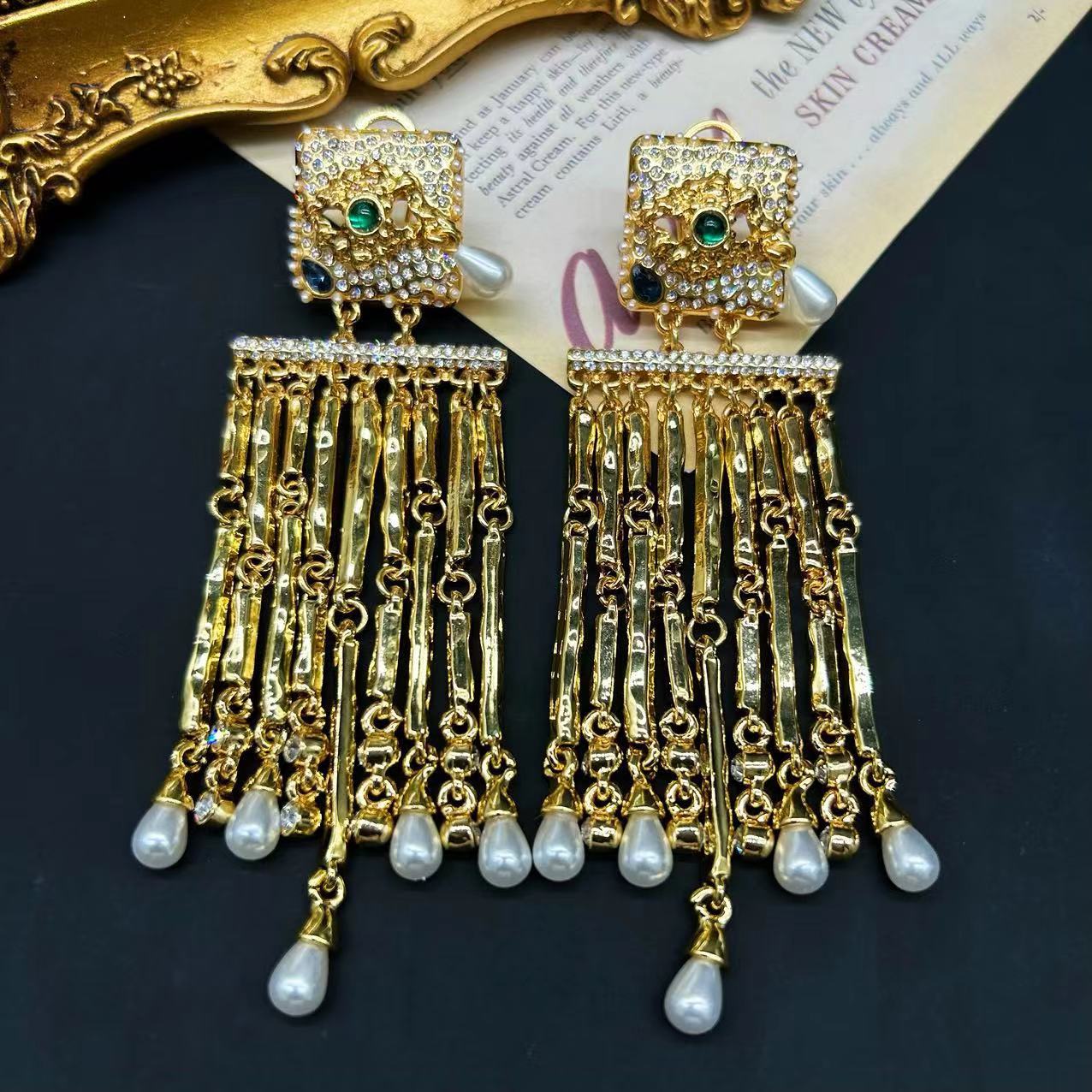Tassel long European and American exaggerated eye earrings earrings earrings